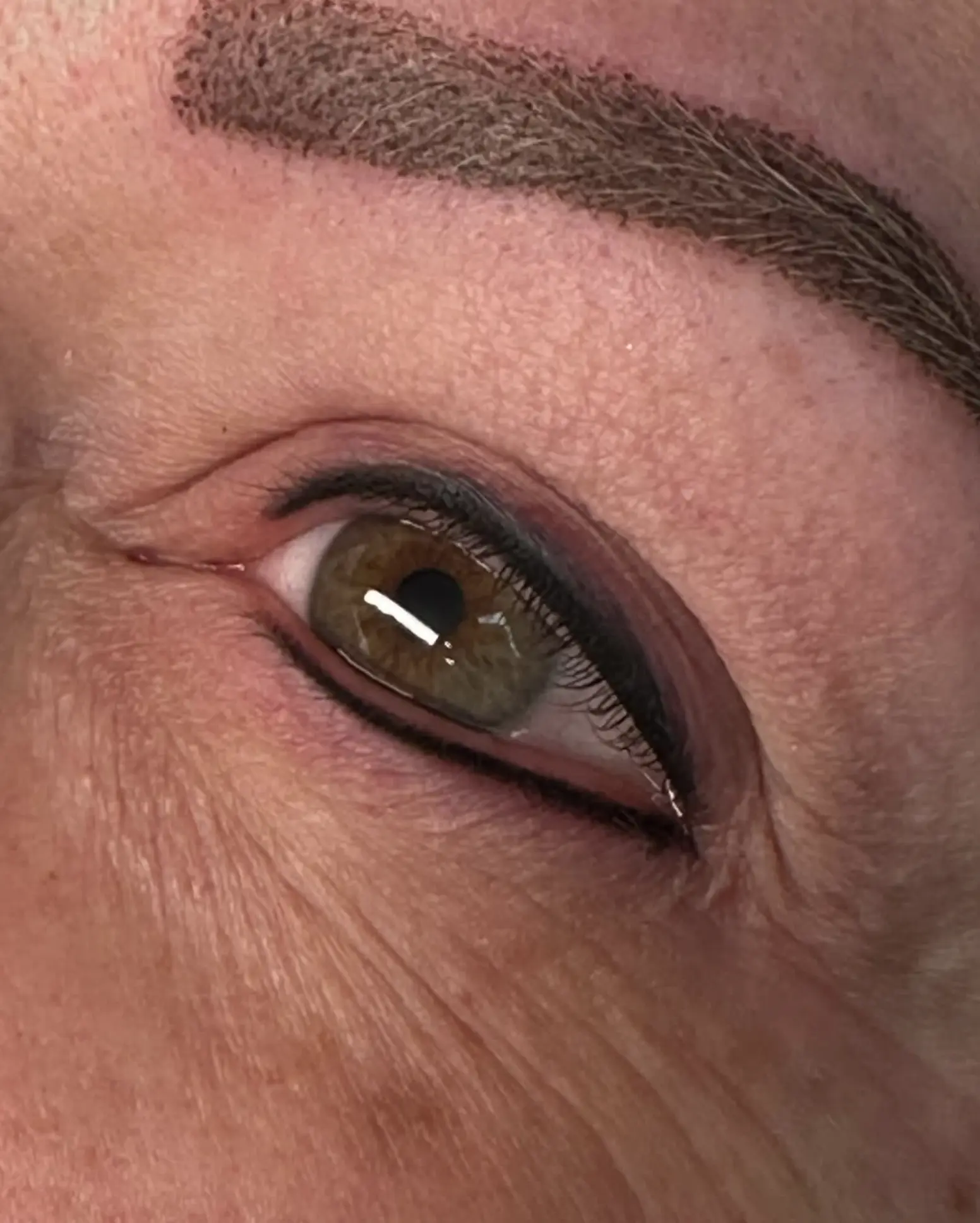 Permanent eyeliner